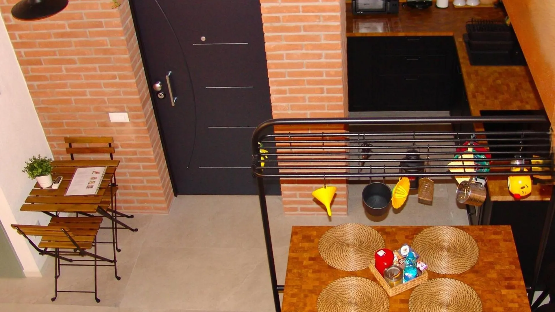 Modern Loft Near Lake Como Nibionno 0*,  Italia